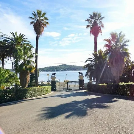 아파트 Superbe Vue Mer, Au Dernier Etage Avec Ascenseur, Avec Piscine *